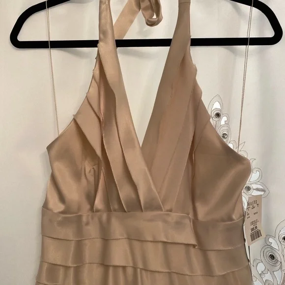 NWT Halter dress Size 6 in Cream Satin Christmas New Years Eve Holidays - Picture 2 of 12